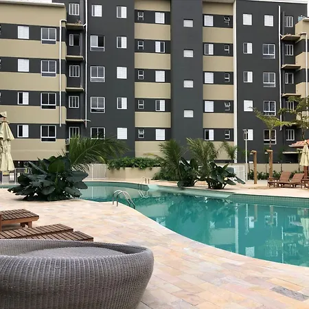 Apartamento com piscina aquecida e churrasqueira-2